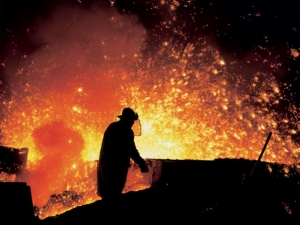 Zwolnienia w Tata Steel UK w związku z tanią stalą z Chin | ZŁOM INFO PL